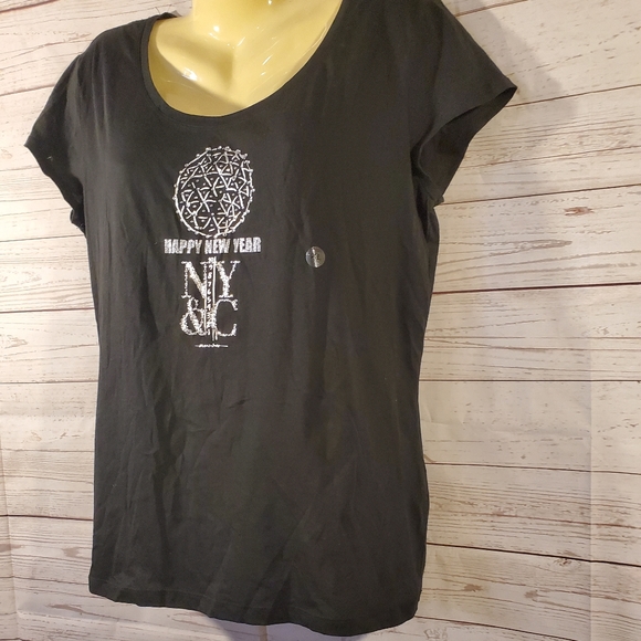 New York & Company Black Tee - Picture 4 of 7